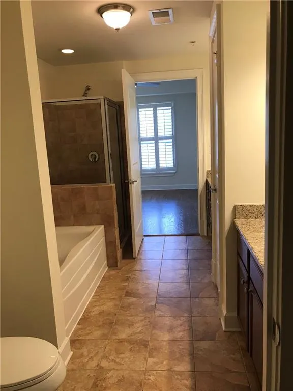 200 River Vista Drive Unit 633, Atlanta, Georgia 30339, 2 Bedrooms Bedrooms, ,2 BathroomsBathrooms,Residential,Sold,200 River Vista Drive Unit 633,6613736