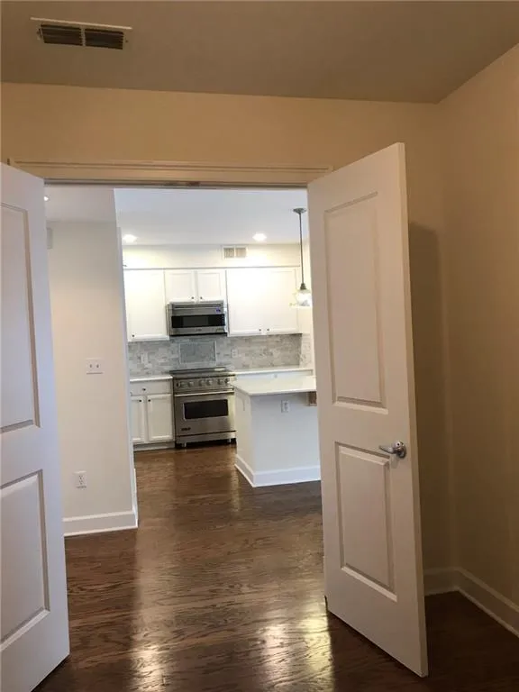 200 River Vista Drive Unit 633, Atlanta, Georgia 30339, 2 Bedrooms Bedrooms, ,2 BathroomsBathrooms,Residential,Sold,200 River Vista Drive Unit 633,6613736