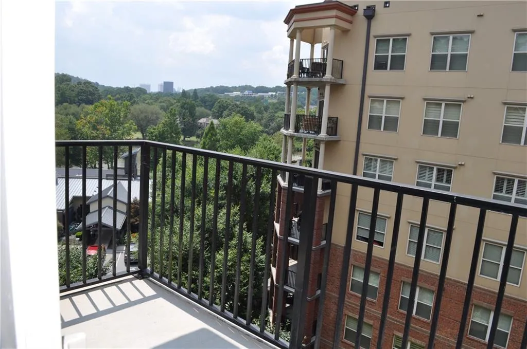 200 River Vista Drive Unit 633, Atlanta, Georgia 30339, 2 Bedrooms Bedrooms, ,2 BathroomsBathrooms,Residential,Sold,200 River Vista Drive Unit 633,6613736