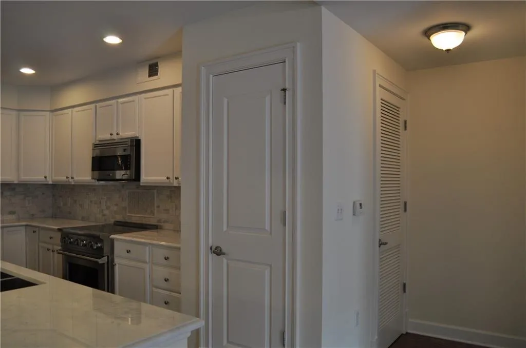 200 River Vista Drive Unit 633, Atlanta, Georgia 30339, 2 Bedrooms Bedrooms, ,2 BathroomsBathrooms,Residential,Sold,200 River Vista Drive Unit 633,6613736