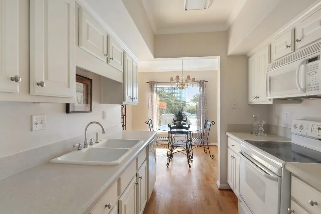 1 Biscayne Drive Nw Unit 501, Atlanta, Georgia 30309, 1 Bedroom Bedrooms, ,1 BathroomBathrooms,Residential,Sold,1 Biscayne Drive Nw Unit 501,6102363
