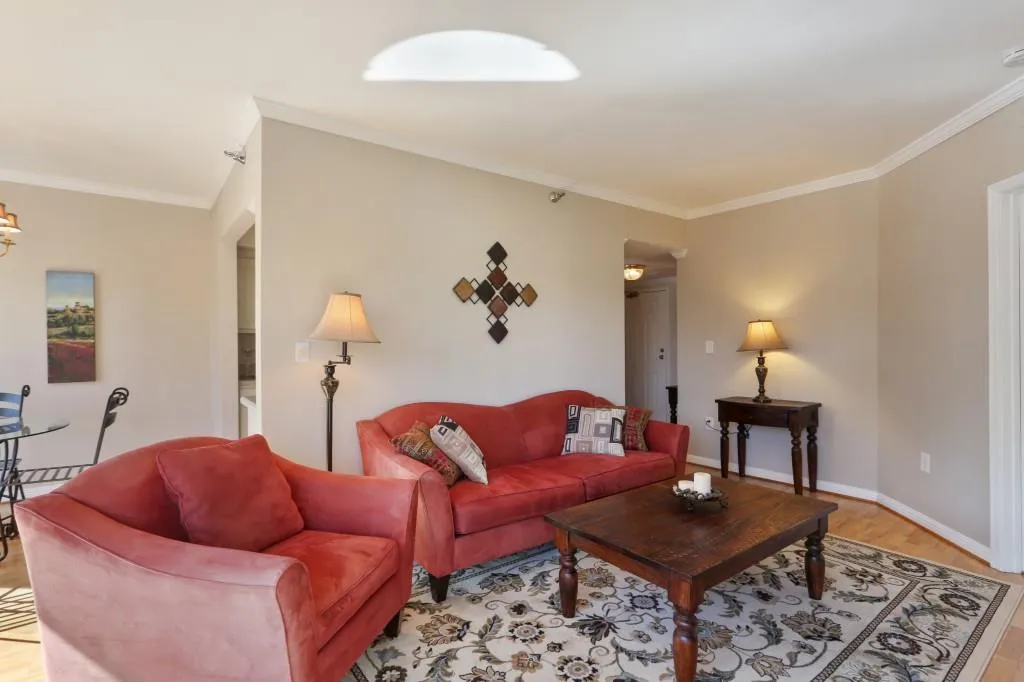 1 Biscayne Drive Nw Unit 501, Atlanta, Georgia 30309, 1 Bedroom Bedrooms, ,1 BathroomBathrooms,Residential,Sold,1 Biscayne Drive Nw Unit 501,6102363