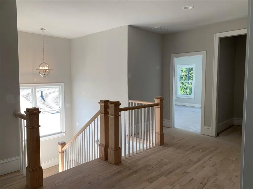 5310 Green Hill Place Ne, Atlanta, Georgia 30342, 5 Bedrooms Bedrooms, ,5 BathroomsBathrooms,Residential,Sold,5310 Green Hill Place Ne,6528512