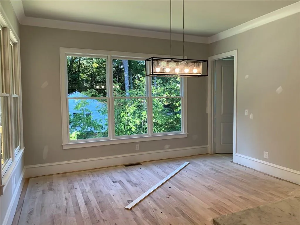 5310 Green Hill Place Ne, Atlanta, Georgia 30342, 5 Bedrooms Bedrooms, ,5 BathroomsBathrooms,Residential,Sold,5310 Green Hill Place Ne,6528512