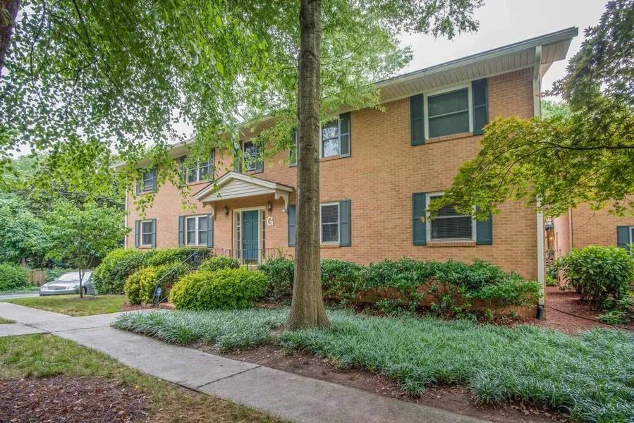 3510 Roswell Road Nw Unit G3, Atlanta, Georgia 30305, 2 Bedrooms Bedrooms, ,2 BathroomsBathrooms,Residential,Sold,3510 Roswell Road Nw Unit G3,5702430