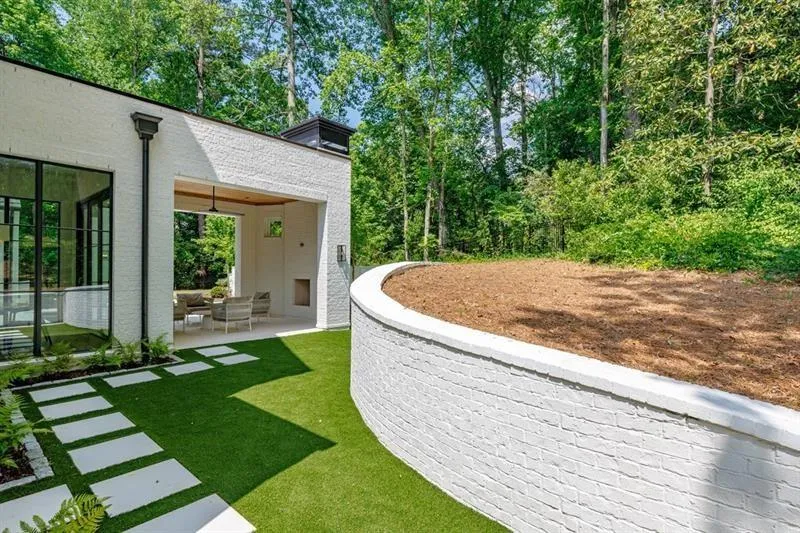 2983 Habersham Court Nw, Atlanta, Georgia 30305, 6 Bedrooms Bedrooms, 0 ,7 BathroomsBathrooms,Residential,For Sale,2983 Habersham Court Nw,7783381