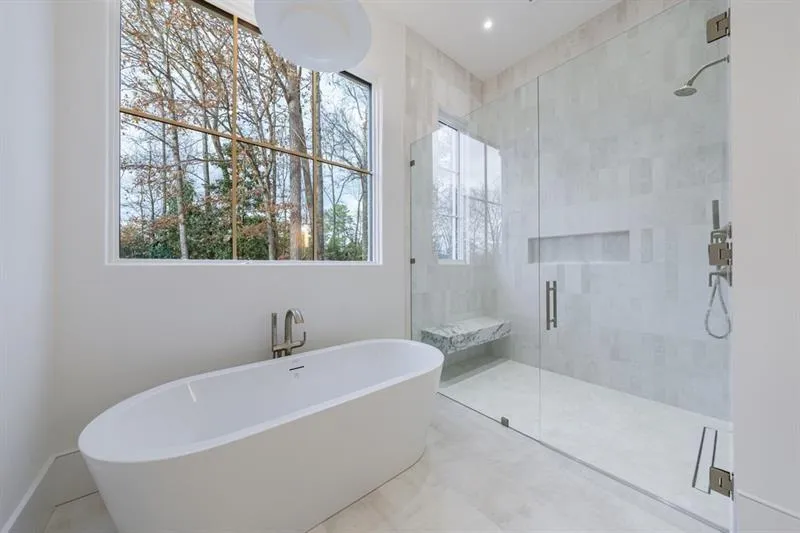 2983 Habersham Court Nw, Atlanta, Georgia 30305, 6 Bedrooms Bedrooms, 0 ,7 BathroomsBathrooms,Residential,For Sale,2983 Habersham Court Nw,7783381