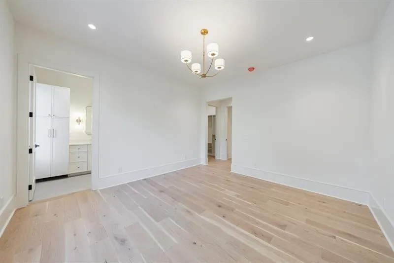 2983 Habersham Court Nw, Atlanta, Georgia 30305, 6 Bedrooms Bedrooms, 0 ,7 BathroomsBathrooms,Residential,For Sale,2983 Habersham Court Nw,7783381