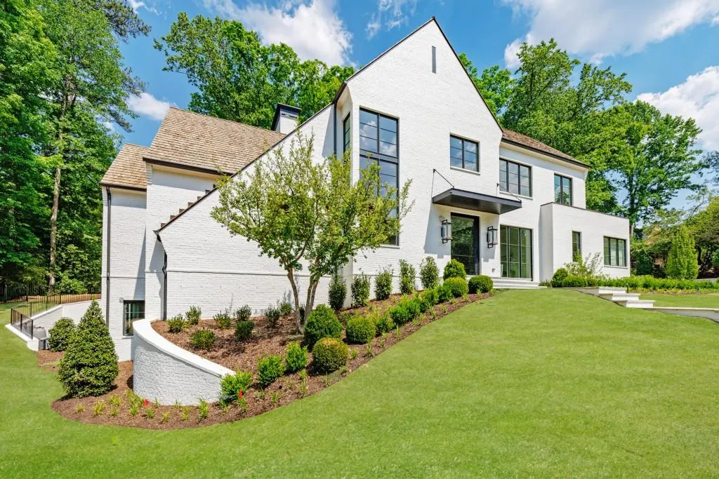 2983 Habersham Court Nw, Atlanta, Georgia 30305, 6 Bedrooms Bedrooms, 0 ,7 BathroomsBathrooms,Residential,For Sale,2983 Habersham Court Nw,7783381
