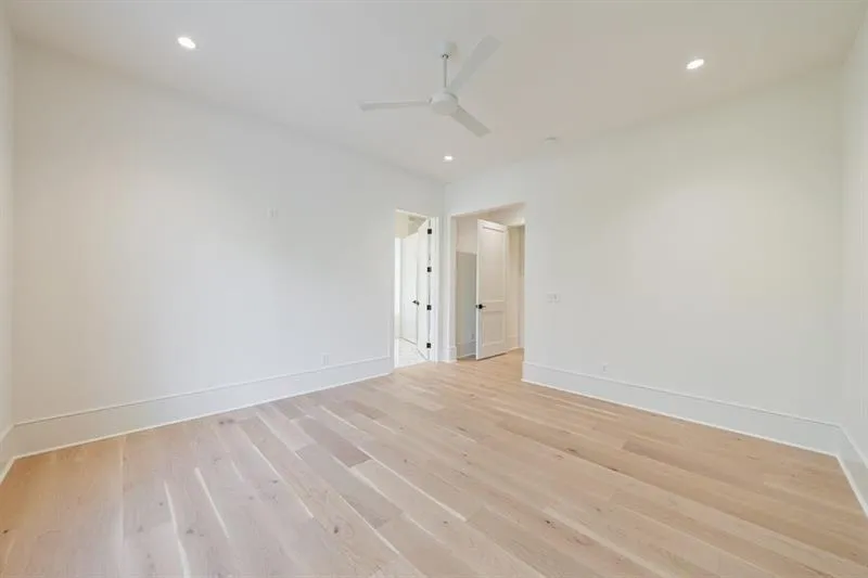 2983 Habersham Court Nw, Atlanta, Georgia 30305, 6 Bedrooms Bedrooms, 0 ,7 BathroomsBathrooms,Residential,For Sale,2983 Habersham Court Nw,7783381