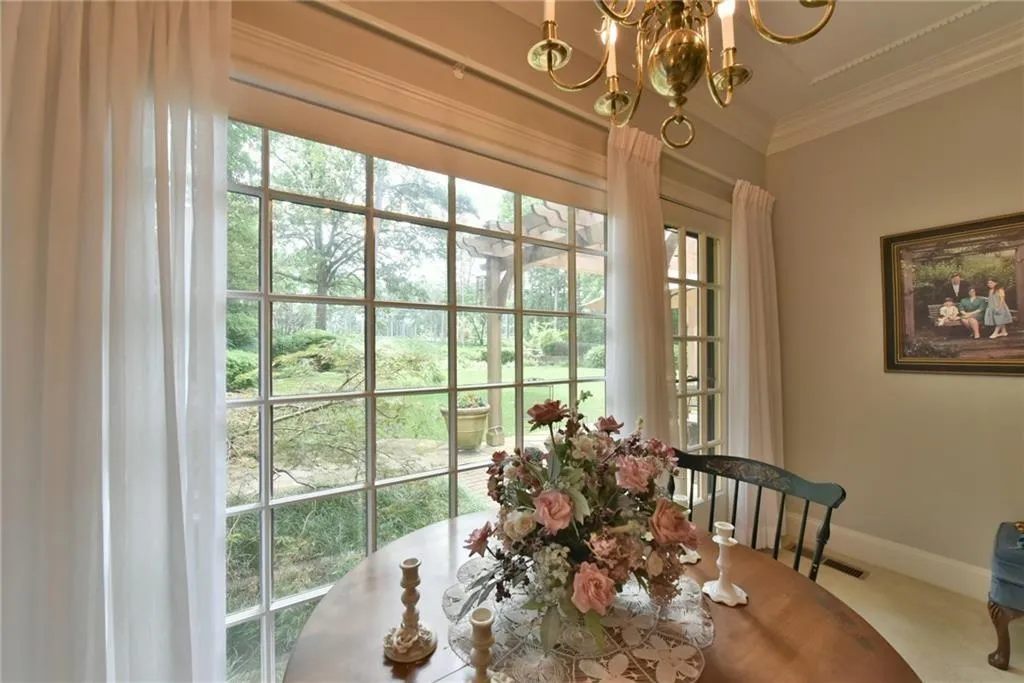 460 Huntcliff Green, Sandy Springs, Georgia 30350, 4 Bedrooms Bedrooms, ,3 BathroomsBathrooms,Residential,Sold,460 Huntcliff Green,5950577