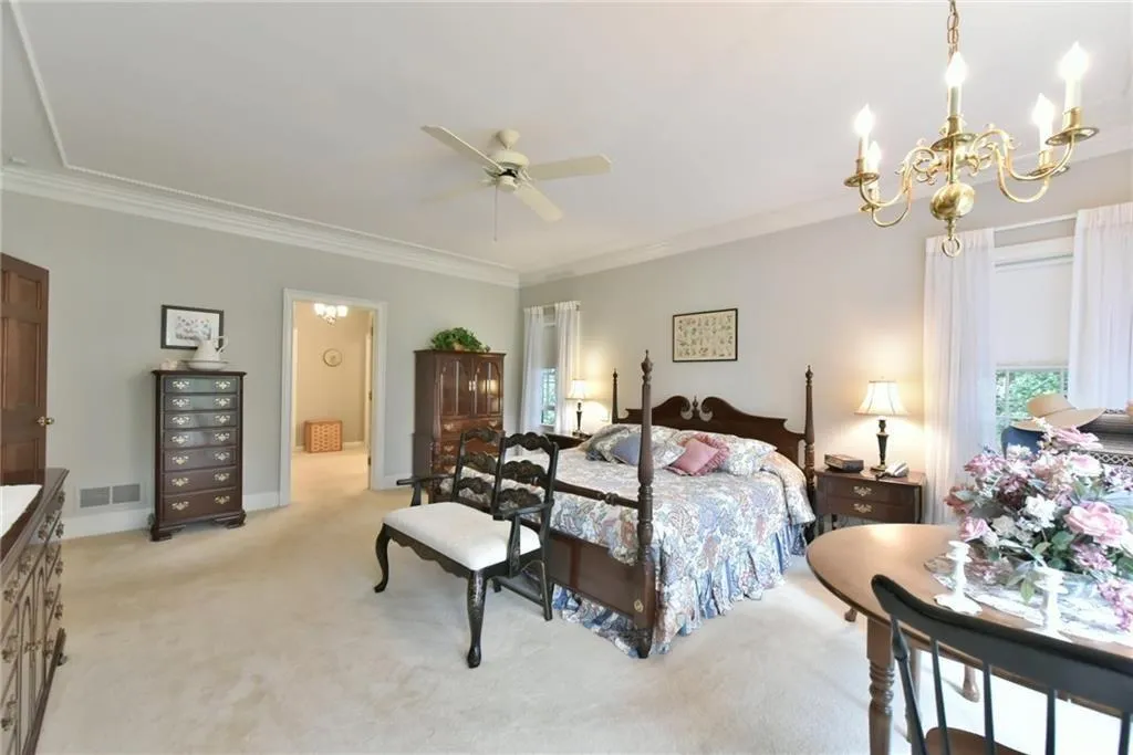 460 Huntcliff Green, Sandy Springs, Georgia 30350, 4 Bedrooms Bedrooms, ,3 BathroomsBathrooms,Residential,Sold,460 Huntcliff Green,5950577