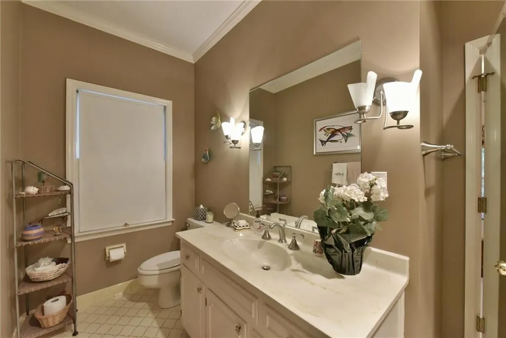 460 Huntcliff Green, Sandy Springs, Georgia 30350, 4 Bedrooms Bedrooms, ,3 BathroomsBathrooms,Residential,Sold,460 Huntcliff Green,5950577