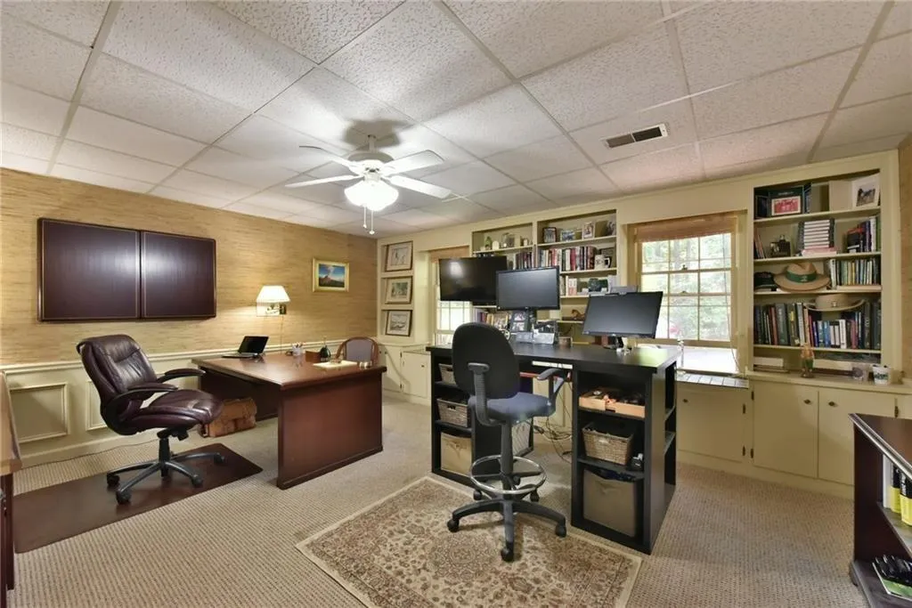 460 Huntcliff Green, Sandy Springs, Georgia 30350, 4 Bedrooms Bedrooms, ,3 BathroomsBathrooms,Residential,Sold,460 Huntcliff Green,5950577