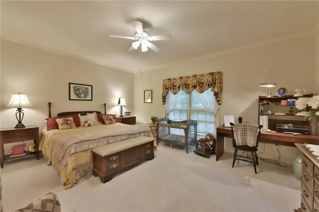460 Huntcliff Green, Sandy Springs, Georgia 30350, 4 Bedrooms Bedrooms, ,3 BathroomsBathrooms,Residential,Sold,460 Huntcliff Green,5950577