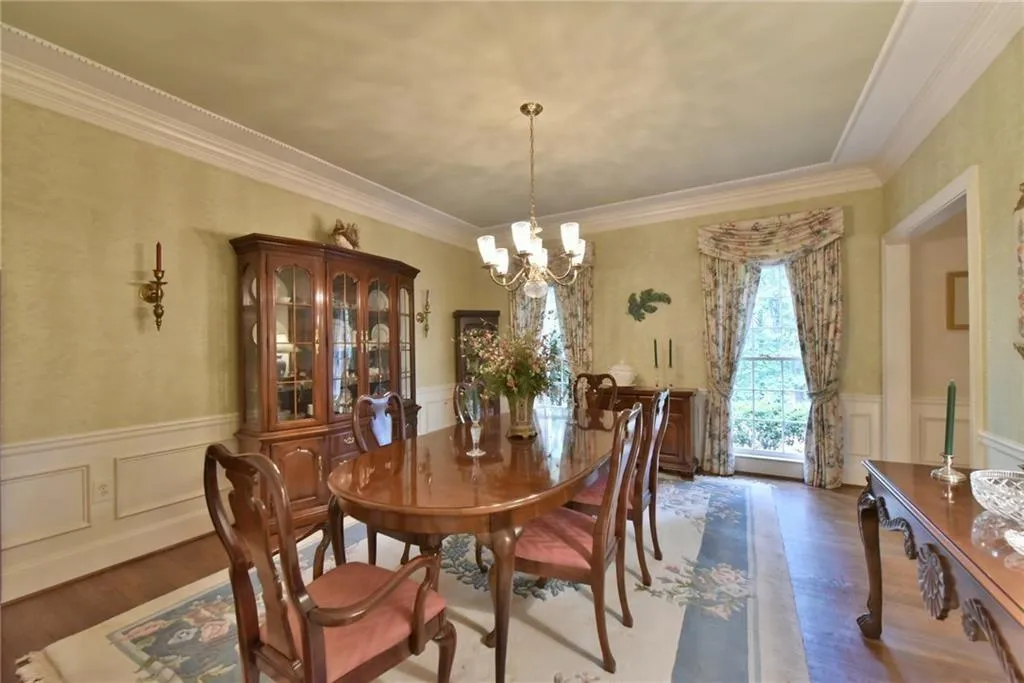 460 Huntcliff Green, Sandy Springs, Georgia 30350, 4 Bedrooms Bedrooms, ,3 BathroomsBathrooms,Residential,Sold,460 Huntcliff Green,5950577