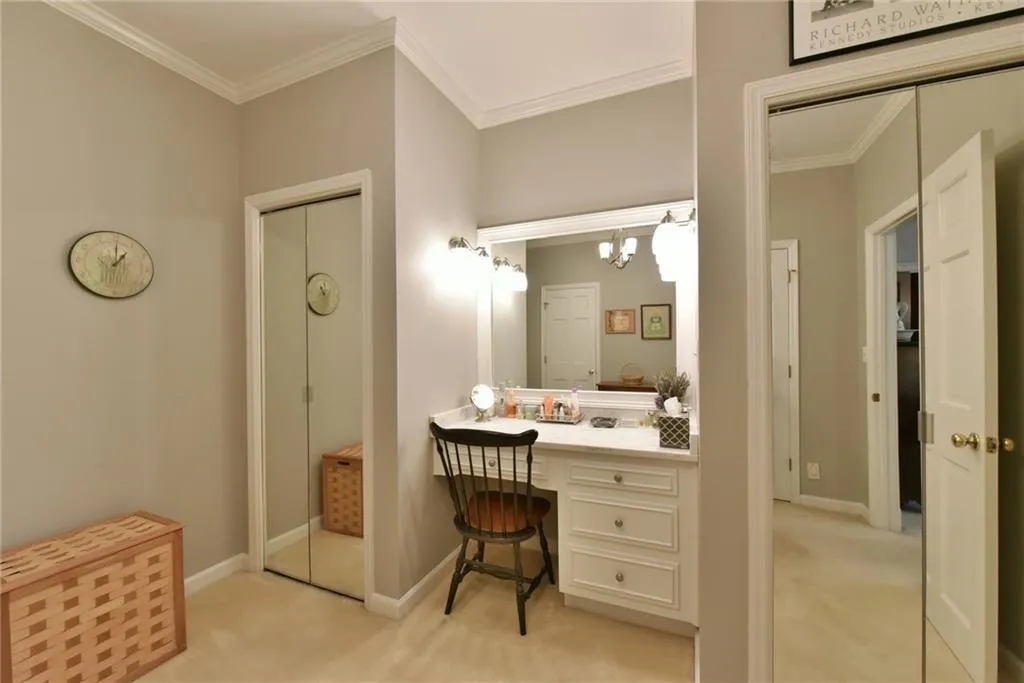 460 Huntcliff Green, Sandy Springs, Georgia 30350, 4 Bedrooms Bedrooms, ,3 BathroomsBathrooms,Residential,Sold,460 Huntcliff Green,5950577