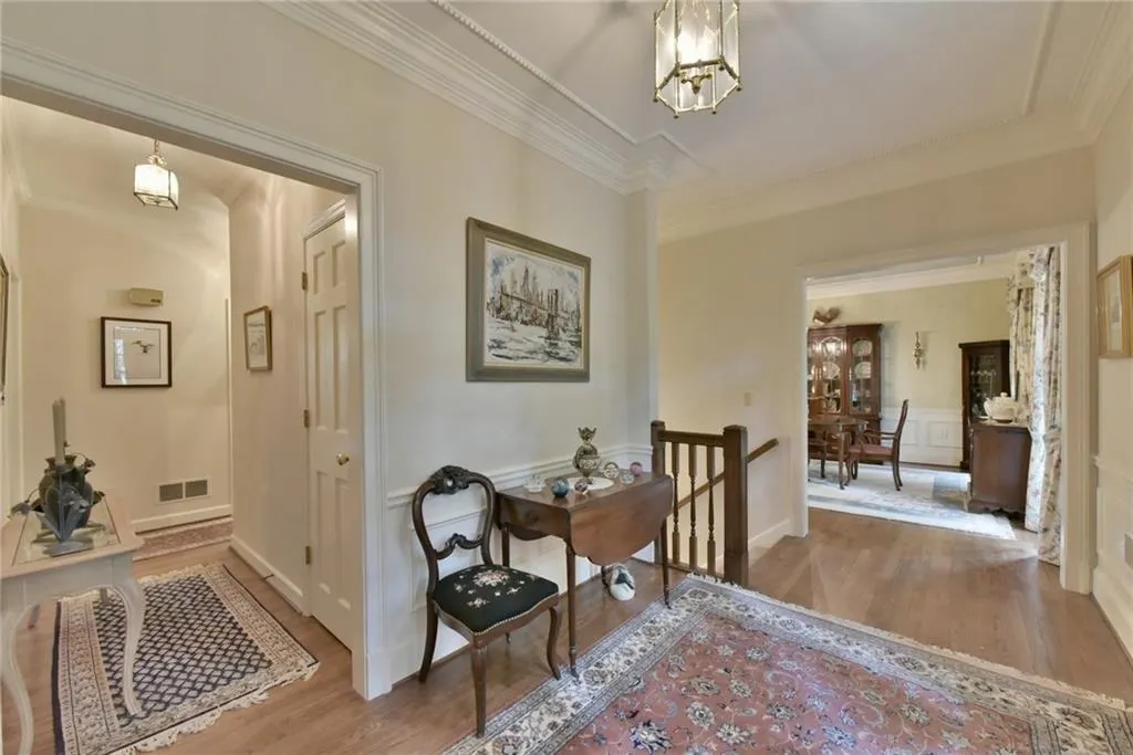 460 Huntcliff Green, Sandy Springs, Georgia 30350, 4 Bedrooms Bedrooms, ,3 BathroomsBathrooms,Residential,Sold,460 Huntcliff Green,5950577