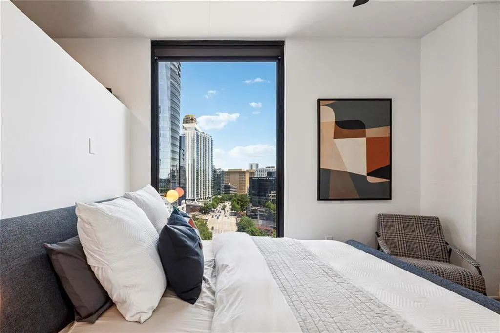 3324 Peachtree Road Ne Unit 1301, Atlanta, Georgia 30326, 2 Bedrooms Bedrooms, ,2 BathroomsBathrooms,Residential,For Sale,3324 Peachtree Road Ne Unit 1301,7639304