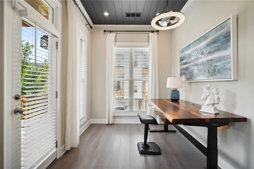 4329 Parkside Place, Sandy Springs, Georgia 30342, 3 Bedrooms Bedrooms, ,3 BathroomsBathrooms,Residential,Sold,4329 Parkside Place,7118369