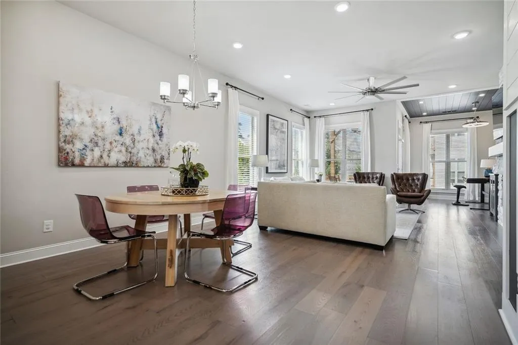 4329 Parkside Place, Sandy Springs, Georgia 30342, 3 Bedrooms Bedrooms, ,3 BathroomsBathrooms,Residential,Sold,4329 Parkside Place,7118369