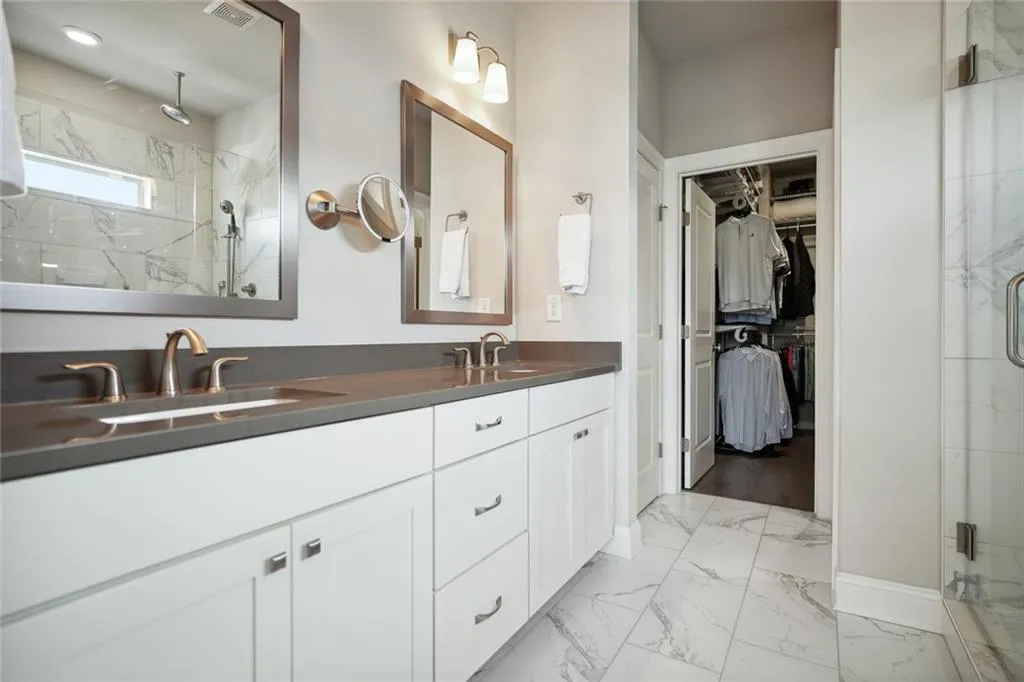 4329 Parkside Place, Sandy Springs, Georgia 30342, 3 Bedrooms Bedrooms, ,3 BathroomsBathrooms,Residential,Sold,4329 Parkside Place,7118369