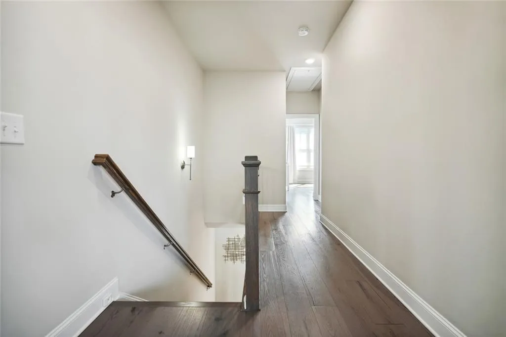 4329 Parkside Place, Sandy Springs, Georgia 30342, 3 Bedrooms Bedrooms, ,3 BathroomsBathrooms,Residential,Sold,4329 Parkside Place,7118369