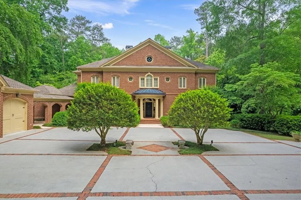2080 Spalding Drive, Sandy Springs, Georgia 30350, 6 Bedrooms Bedrooms, ,6 BathroomsBathrooms,Residential,Sold,2080 Spalding Drive,7215839