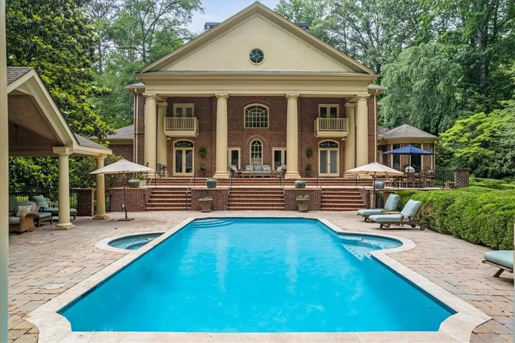 2080 Spalding Drive, Sandy Springs, Georgia 30350, 6 Bedrooms Bedrooms, ,6 BathroomsBathrooms,Residential,Sold,2080 Spalding Drive,7215839