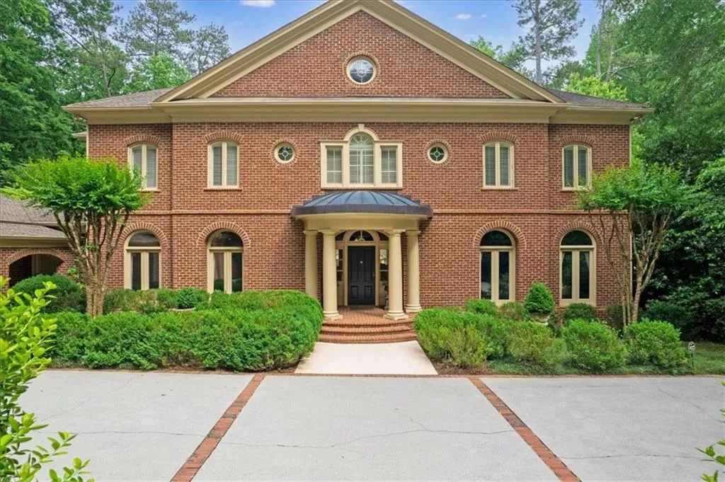 2080 Spalding Drive, Sandy Springs, Georgia 30350, 6 Bedrooms Bedrooms, ,6 BathroomsBathrooms,Residential,Sold,2080 Spalding Drive,7215839