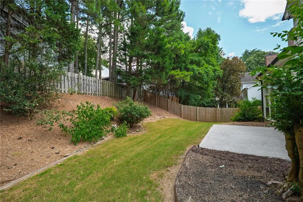 775 Glenridge Close Drive Ne, Atlanta, Georgia 30328, 4 Bedrooms Bedrooms, ,2 BathroomsBathrooms,Residential,For Sale,775 Glenridge Close Drive Ne,7621543