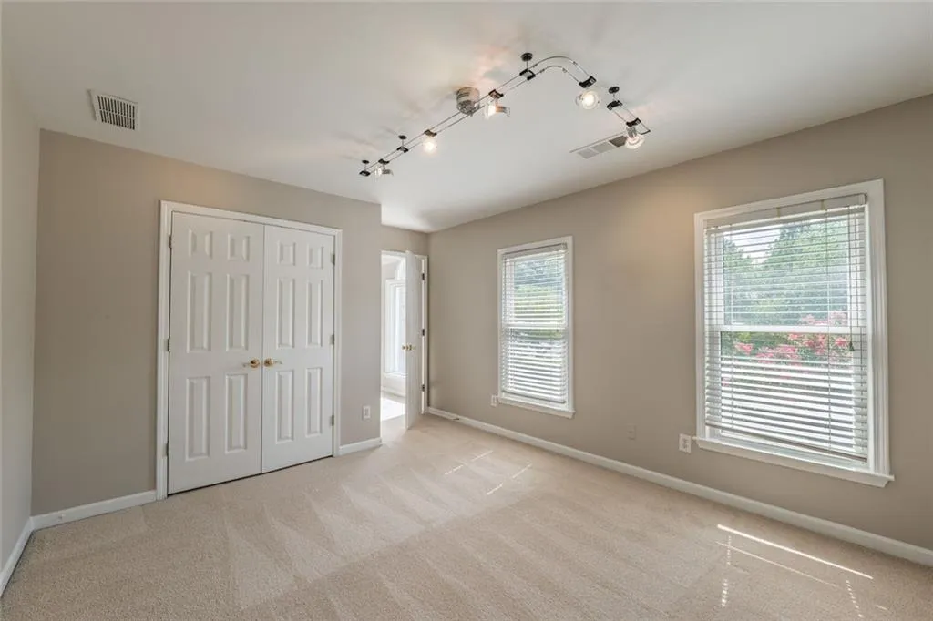 775 Glenridge Close Drive Ne, Atlanta, Georgia 30328, 4 Bedrooms Bedrooms, ,2 BathroomsBathrooms,Residential,For Sale,775 Glenridge Close Drive Ne,7621543