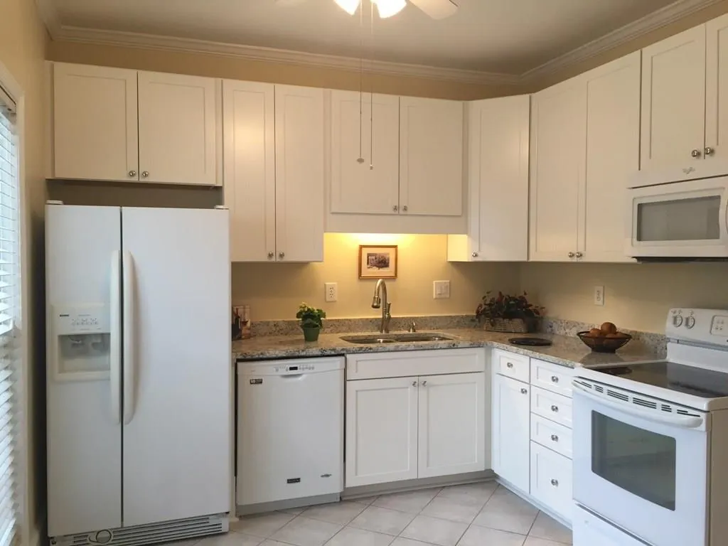 5135 Chemin De Vie Unit 5135, Atlanta, Georgia 30342, 2 Bedrooms Bedrooms, ,2 BathroomsBathrooms,Residential,Sold,5135 Chemin De Vie Unit 5135,5701497