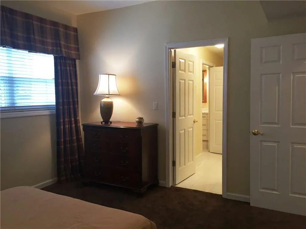5135 Chemin De Vie Unit 5135, Atlanta, Georgia 30342, 2 Bedrooms Bedrooms, ,2 BathroomsBathrooms,Residential,Sold,5135 Chemin De Vie Unit 5135,5701497