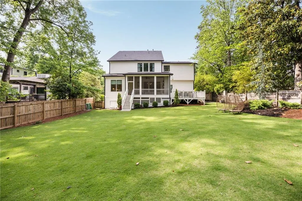 304 Meadowbrook Drive Ne, Atlanta, Georgia 30342, 6 Bedrooms Bedrooms, ,6 BathroomsBathrooms,Residential,Sold,304 Meadowbrook Drive Ne,7574489