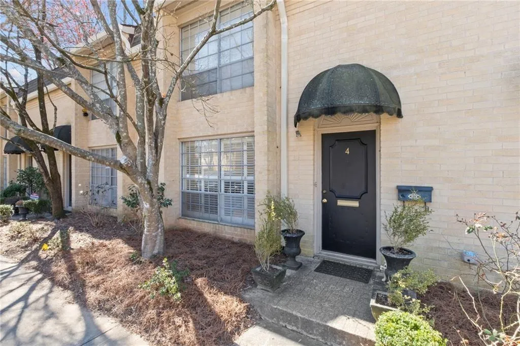 5400 Roswell Road Unit I4, Atlanta, Georgia 30342, 3 Bedrooms Bedrooms, ,2 BathroomsBathrooms,Residential,Sold,5400 Roswell Road Unit I4,7339522 5400 Roswell Road Unit I4, Atlanta, Georgia 30342, 3 Bedrooms Bedrooms, ,2 BathroomsBathrooms,Residential,Sold,5400 Roswell Road Unit I4,7339522