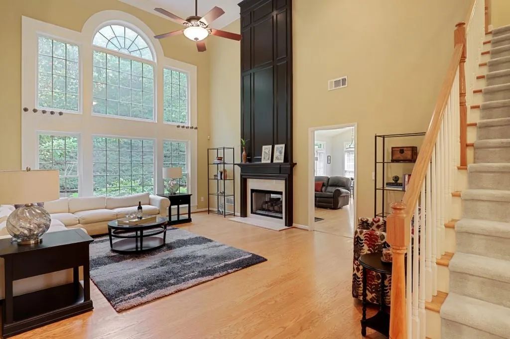 185 Smithdun Lane, Sandy Springs, Georgia 30350, 4 Bedrooms Bedrooms, ,3 BathroomsBathrooms,Residential,Sold,185 Smithdun Lane,6729589