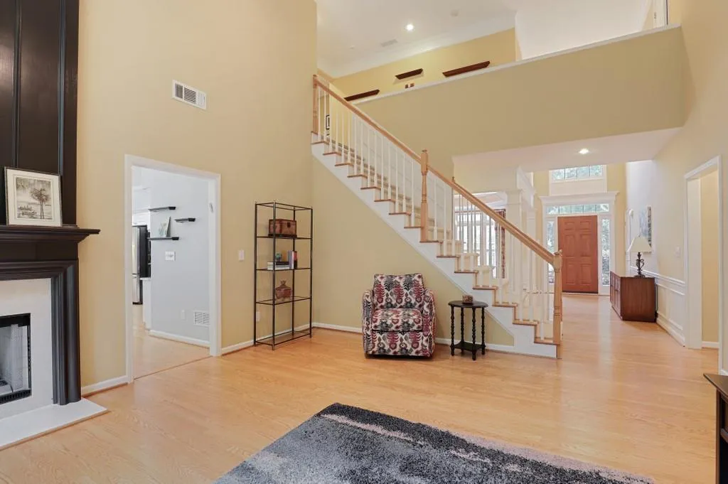 185 Smithdun Lane, Sandy Springs, Georgia 30350, 4 Bedrooms Bedrooms, ,3 BathroomsBathrooms,Residential,Sold,185 Smithdun Lane,6729589