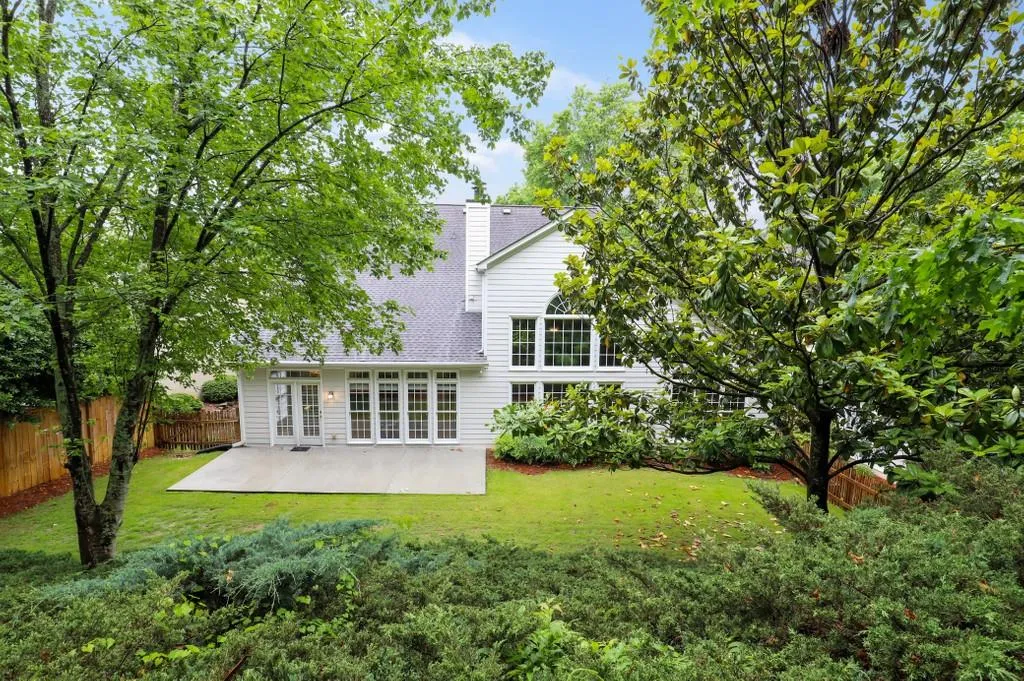 185 Smithdun Lane, Sandy Springs, Georgia 30350, 4 Bedrooms Bedrooms, ,3 BathroomsBathrooms,Residential,Sold,185 Smithdun Lane,6729589