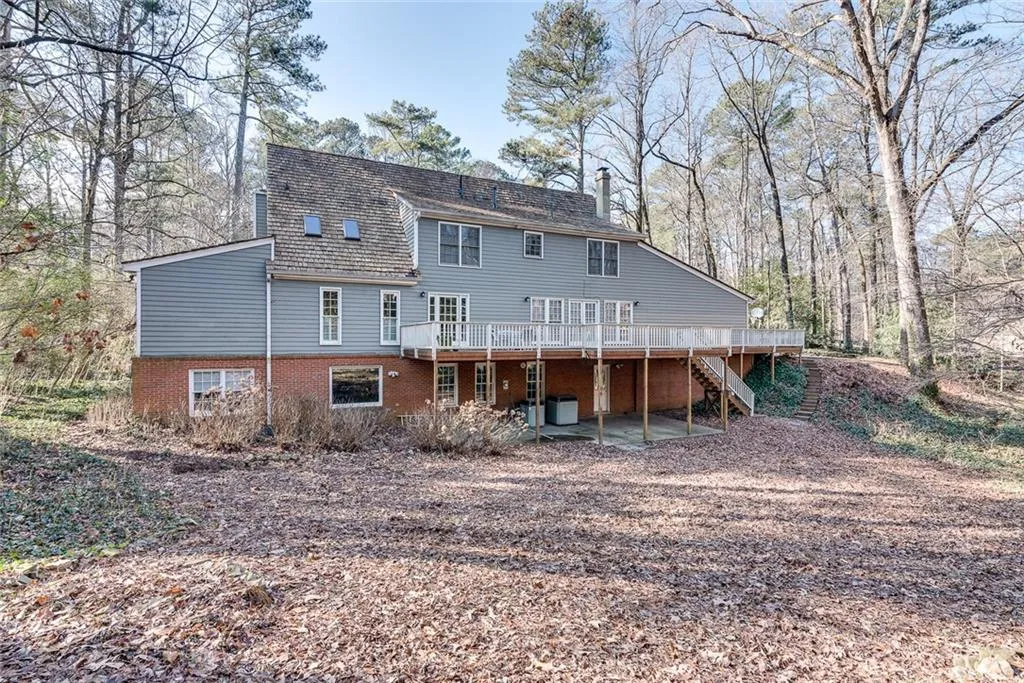 8180 Winged Foot Drive, Sandy Springs, Georgia 30350, 4 Bedrooms Bedrooms, ,3 BathroomsBathrooms,Residential,Sold,8180 Winged Foot Drive,6824335