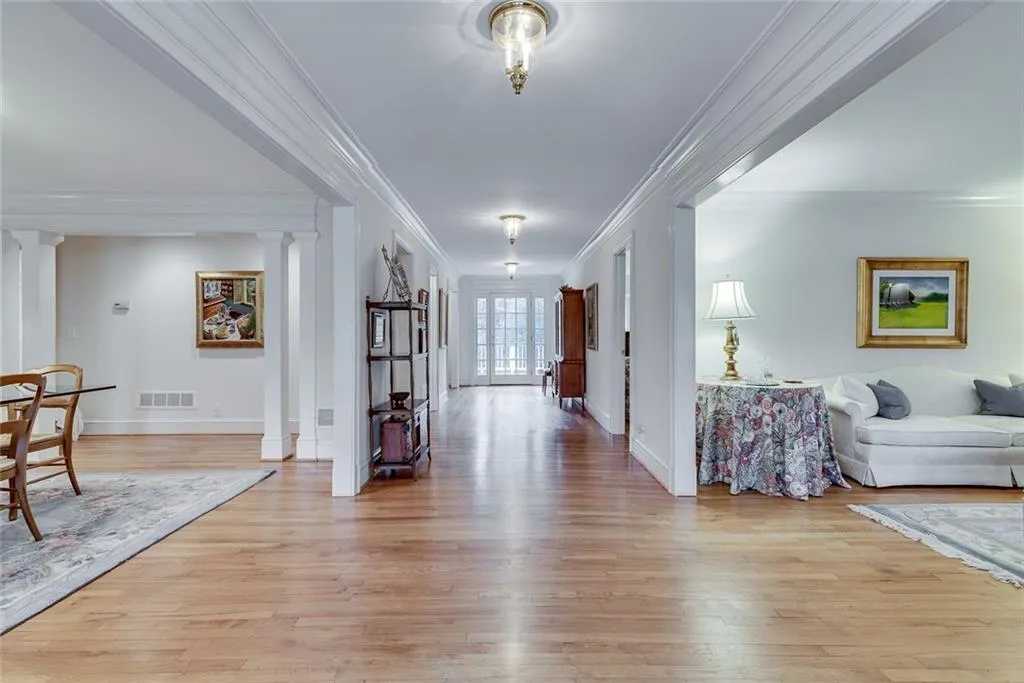 8180 Winged Foot Drive, Sandy Springs, Georgia 30350, 4 Bedrooms Bedrooms, ,3 BathroomsBathrooms,Residential,Sold,8180 Winged Foot Drive,6824335