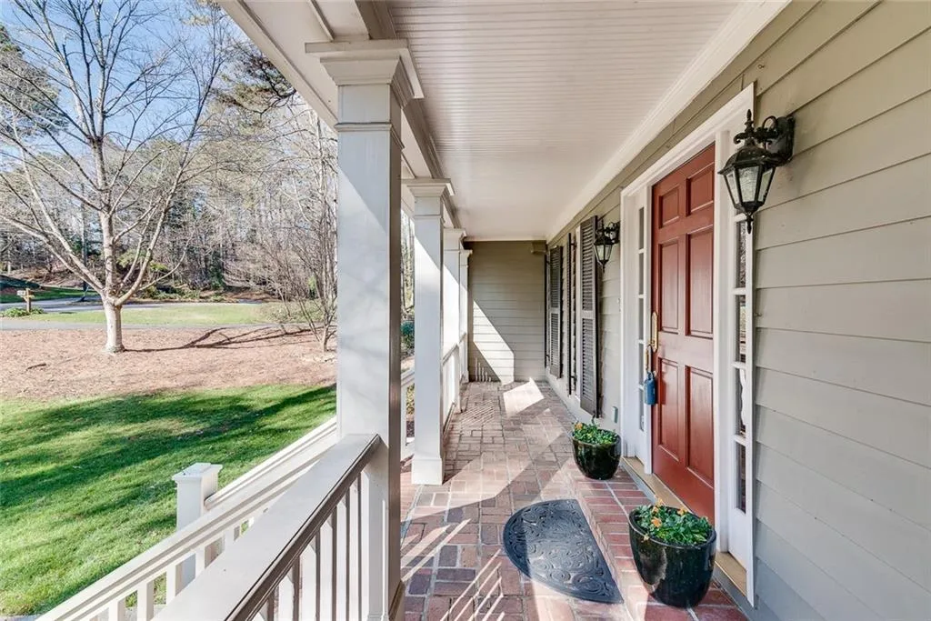 8180 Winged Foot Drive, Sandy Springs, Georgia 30350, 4 Bedrooms Bedrooms, ,3 BathroomsBathrooms,Residential,Sold,8180 Winged Foot Drive,6824335