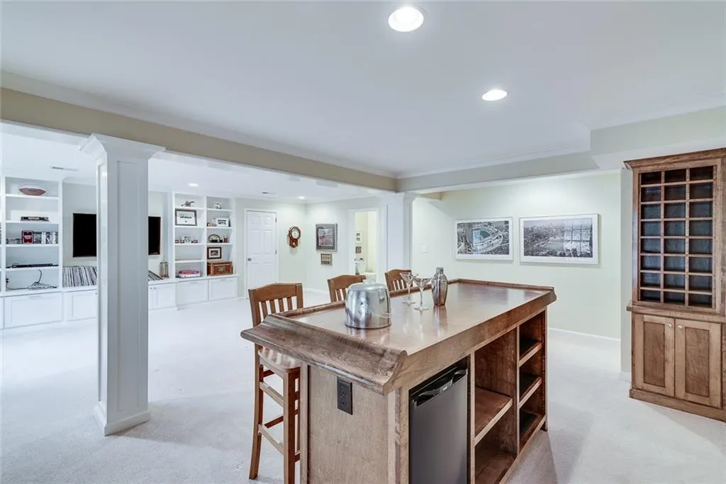 8180 Winged Foot Drive, Sandy Springs, Georgia 30350, 4 Bedrooms Bedrooms, ,3 BathroomsBathrooms,Residential,Sold,8180 Winged Foot Drive,6824335