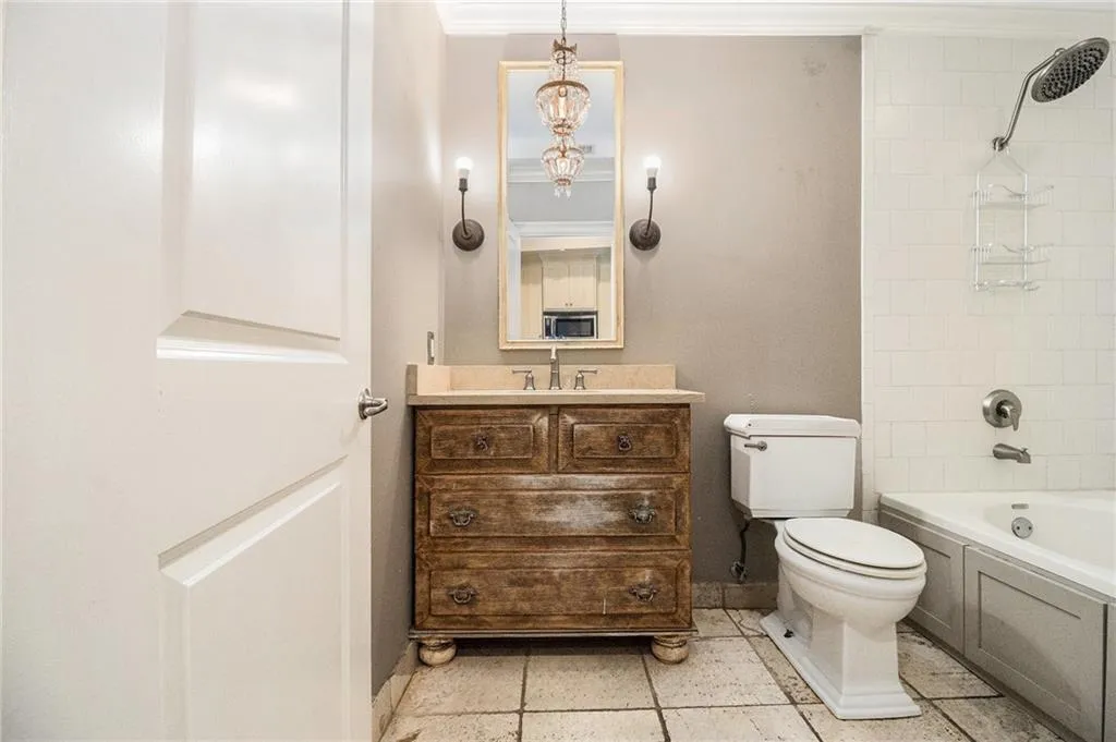 2255 Peachtree Road Ne Unit 527, Atlanta, Georgia 30309, 1 Bedroom Bedrooms, ,1 BathroomBathrooms,Residential,For Sale,2255 Peachtree Road Ne Unit 527,7623552