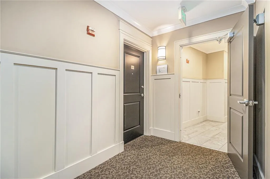 2255 Peachtree Road Ne Unit 527, Atlanta, Georgia 30309, 1 Bedroom Bedrooms, ,1 BathroomBathrooms,Residential,For Sale,2255 Peachtree Road Ne Unit 527,7623552