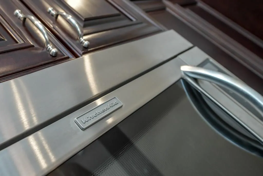 443 Alderwood Street, Sandy Springs, Georgia 30328, 3 Bedrooms Bedrooms, ,3 BathroomsBathrooms,Residential,Sold,443 Alderwood Street,5940190