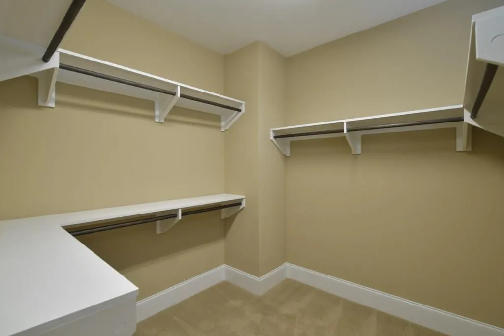 443 Alderwood Street, Sandy Springs, Georgia 30328, 3 Bedrooms Bedrooms, ,3 BathroomsBathrooms,Residential,Sold,443 Alderwood Street,5940190