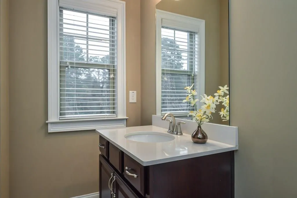 443 Alderwood Street, Sandy Springs, Georgia 30328, 3 Bedrooms Bedrooms, ,3 BathroomsBathrooms,Residential,Sold,443 Alderwood Street,5940190