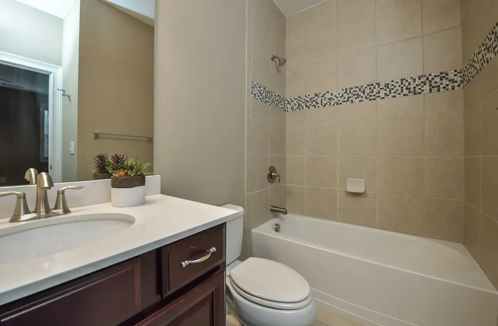 443 Alderwood Street, Sandy Springs, Georgia 30328, 3 Bedrooms Bedrooms, ,3 BathroomsBathrooms,Residential,Sold,443 Alderwood Street,5940190