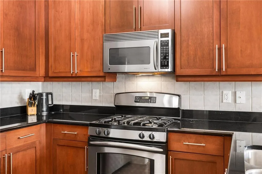 1055 Piedmont Avenue Ne Unit 408, Atlanta, Georgia 30309, 1 Bedroom Bedrooms, ,1 BathroomBathrooms,Residential,For Sale,1055 Piedmont Avenue Ne Unit 408,7637312